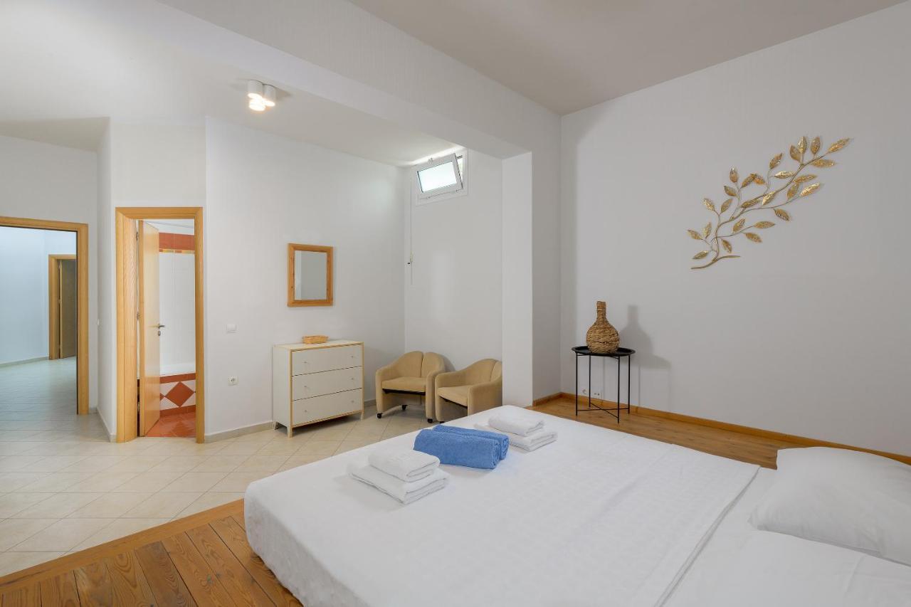 Villa Evelyn Pefki  외부 사진