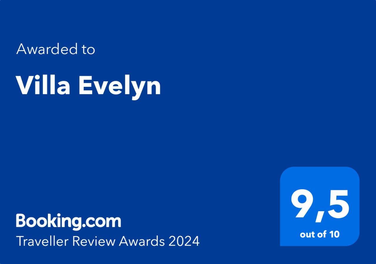 Villa Evelyn Pefki  외부 사진